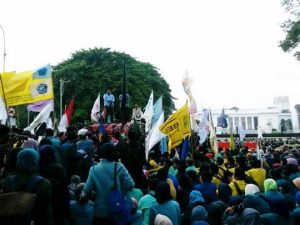 Sidang Rakyat, Mahasiswa Putuskan Jokowi-JK Kurang