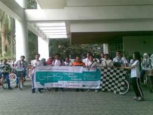 Gerakan Pungut Sampah, Ajak Masyarakat Sadar Lingkungan