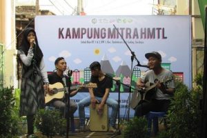 Kampung Mitra, Latih Masyarakat Kelola Lingkungan