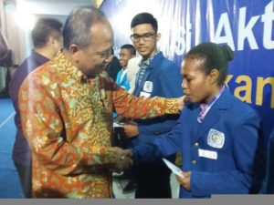 Mahasiswa ITS Terima Beasiswa dari Menristek