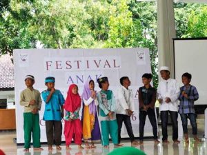 Mahasiswa ITS Ajarkan Agama Lewat Permainan