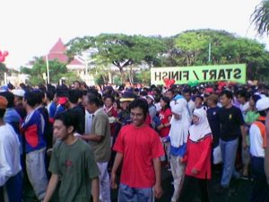 Jalan Keliling Kampus, Hujan Hadiah
