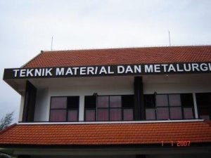 Teknik Material Gelar Seminar Berskala Internasional