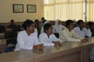 Program Bidik Misi Bantu Kependidikan di ITS