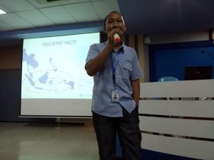 Industri Kosmetik, Lahan Hijau Bagi Fresh Graduate