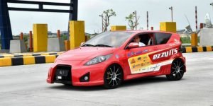 Cuitan Jokowi Soal Mobil Listrik ITS