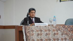 Raih Doktor dengan Perbaiki Persepsi Penyebab Longsor
