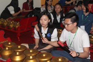 CommTECH Kenalkan Budaya Indonesia