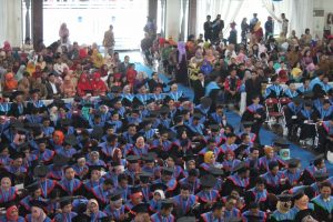 1288 Wisudawan Ramaikan Grha ITS