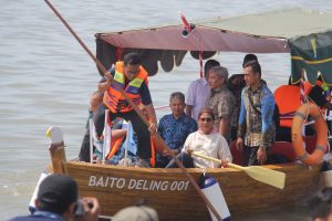 Menteri Susi Luncurkan Kapal Bambu Pertama di Dunia Milik ITS