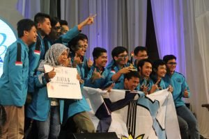 Mesin Terbakar, Robot Sepak Bola ITS Iris Berpuas di Posisi Kedua