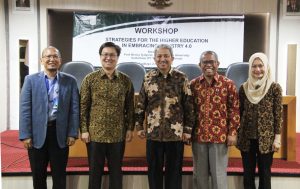 Perguruan Tinggi Siapkan Strategi Hadapi Industri 4.0