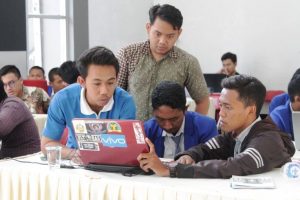 Tanamkan Semangat Wirausaha, TDC ITS Gelar Seminar