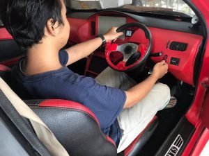 Mahasiswa ITS Teliti Keandalan Pengendara Mobil Listrik Ezzy