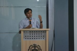 Enam Hal Penting dalam Menulis Karya Ilmiah