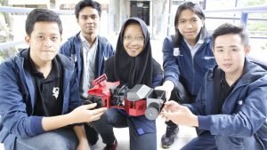 Dua Mobil Prototipe Spektronics Siap Harumkan ITS