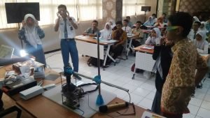 Peringati Hari Cahaya Internasional, ITS Latih Guru dan Siswa SMA se-Jatim
