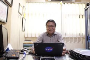 Sinergikan Tri Dharma Perguruan Tinggi, Raih Academic Leader Award