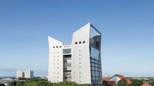 Cerdas Hadapi Revolusi Industri 4.0 dengan Revolusi Energi
