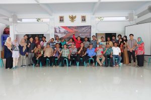 Bakti Kami untuk Negeri: Laboratorium Fisika Rekayasa Dampingi Petani Bandeng Jaga Kualitas Air Tambak