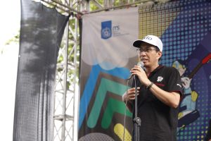 Usung Semangat Peduli Masyarakat, ITS Gelar Acara Jalan Sehat