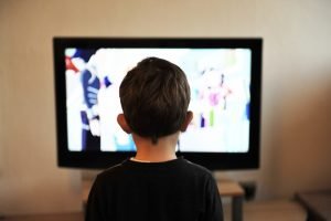 Apakah Kita Sudah Memanfaatkan Televisi dengan Baik?