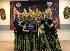 UKTK Becomes The Champions of the Art Festival Competition