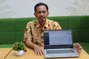 ITS Lecturer Design Application and Model of Halal Guarantee Assessment