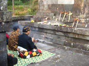 Logika Mistika dan Kemerdekaan Berpikir Masyarakat Indonesia