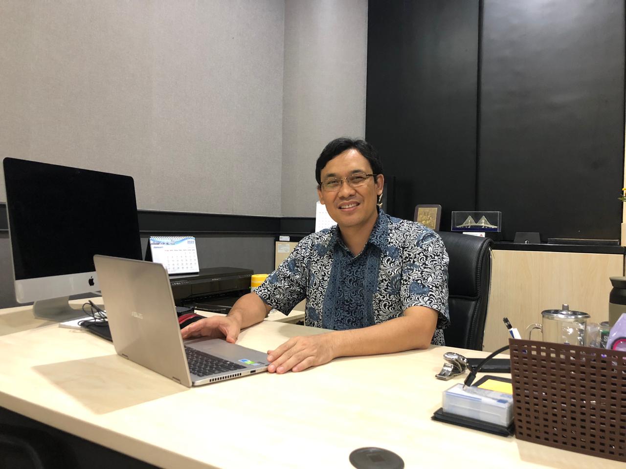 Sekretaris Institut ITS Dr Suhartono MSc