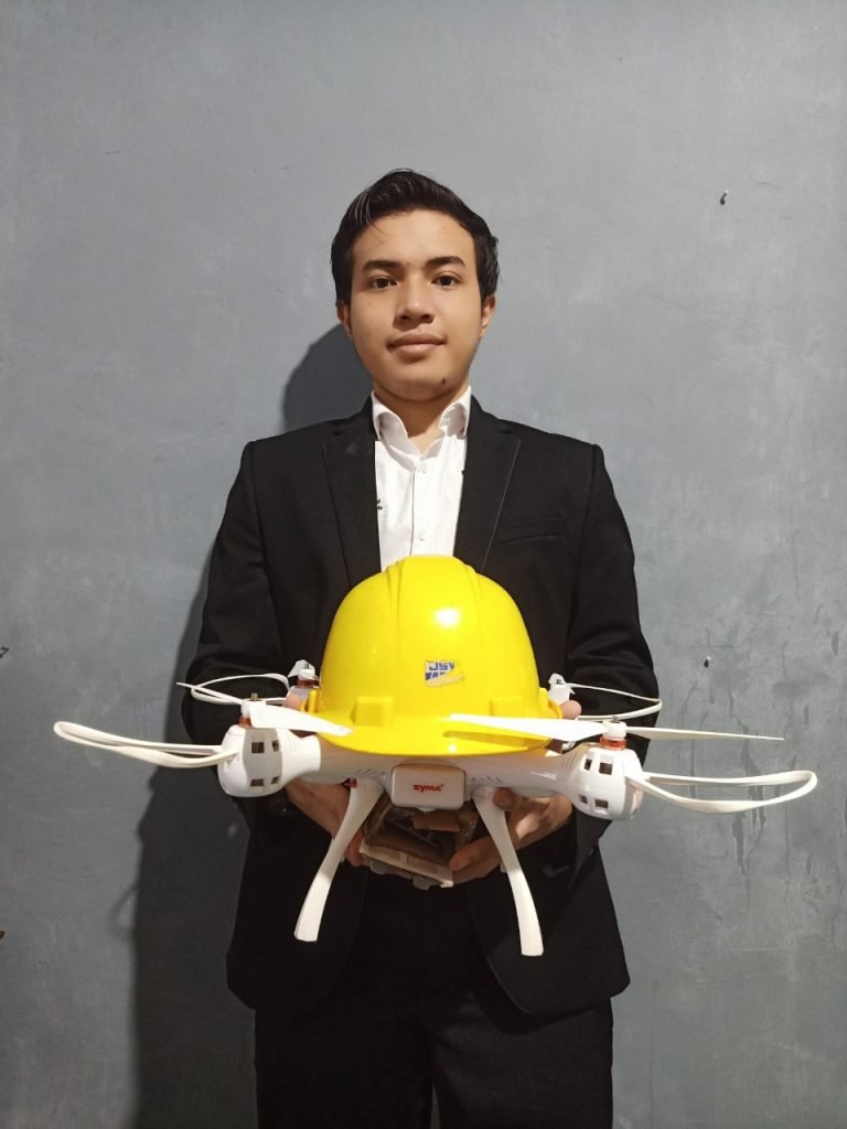 The Bramunastya ITS team leader, Muhammad Adrian Fadhilah, together with the Erasty prototype won awards at the Expocytar Web 2020 in Argentina and the World Invention Competition and Exhibition.
