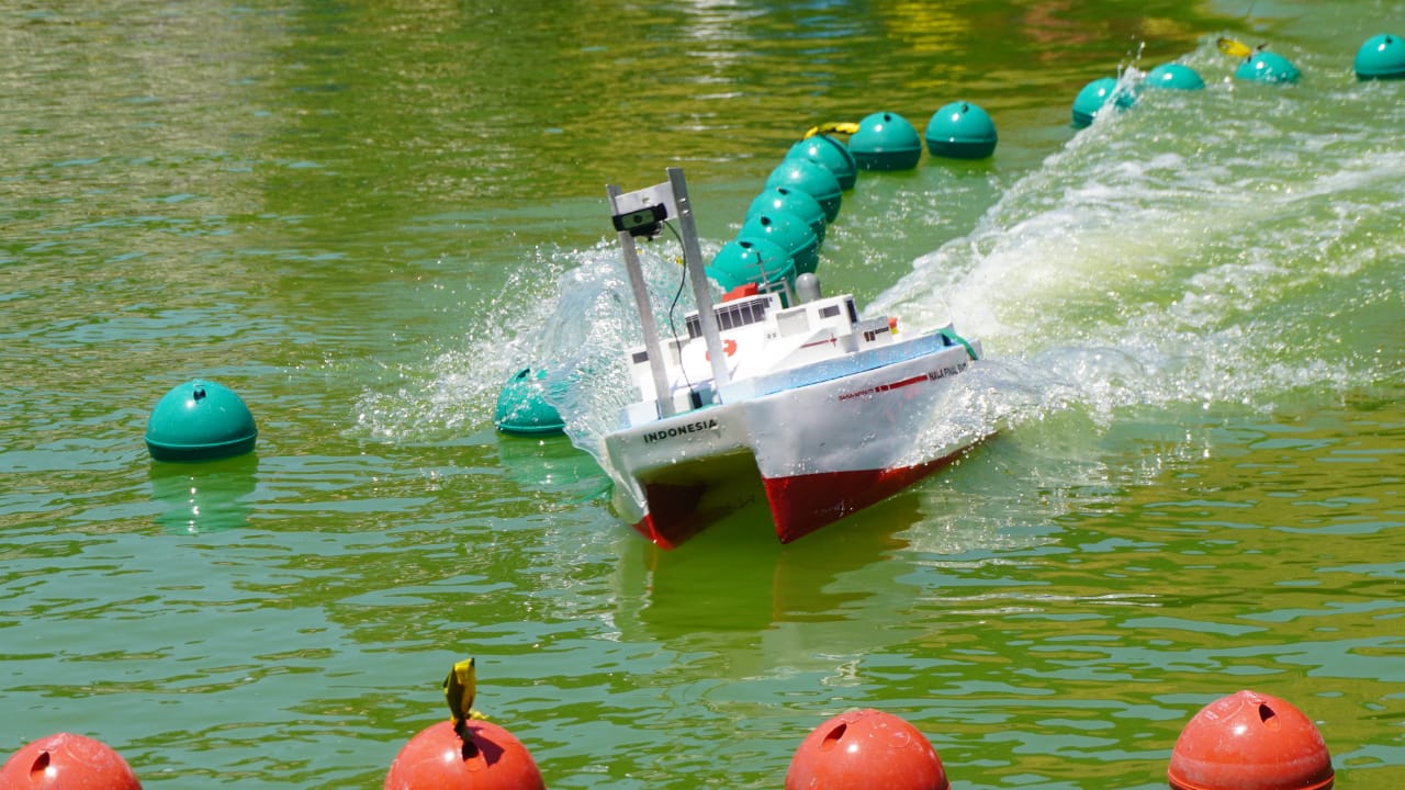 Kapal Nala Final Evo dari Tim Barunastra ITS saat beraksi di ajang KKCTBN 2020
