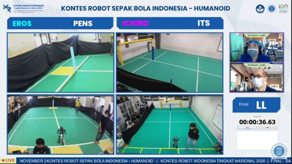 Kontes Robot Indonesia 2020 yang dilakukan secara daring, terlihat Tim Ichiro ITS sedang berlaga dalam kategori lomba Robot Humanoid