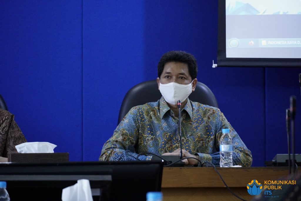 Wakil Rektor IV ITS Bambang Pramujati ST MScEng PhD, ketika menyampaikan sambutan sebelum penandatanganan MoU