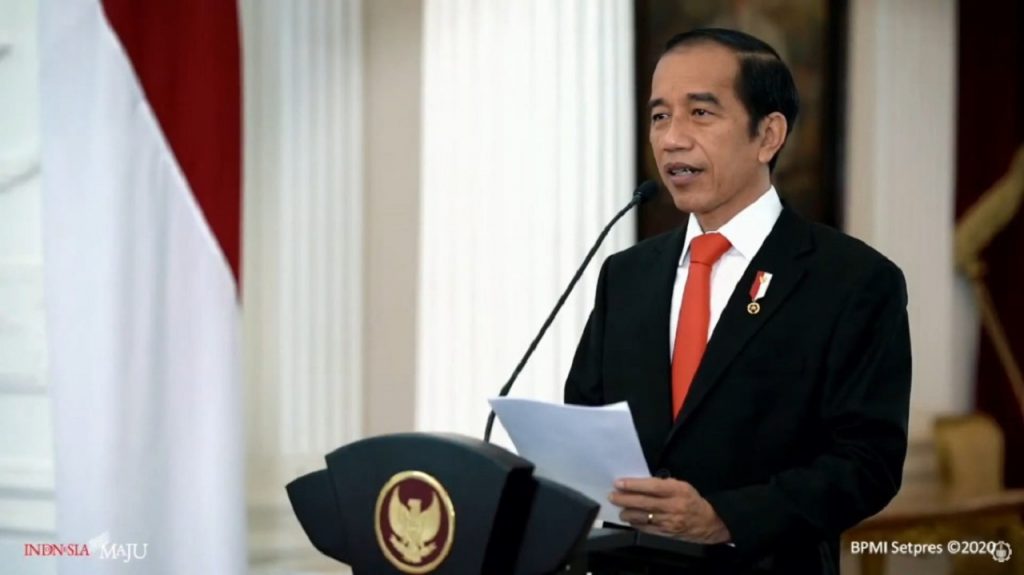 Presiden Republik Indonesia, Joko Widodo,memberikan sambutan secara daring pada puncak peringatan Dies Natalis ke-60 atau Lustrum XII ITS