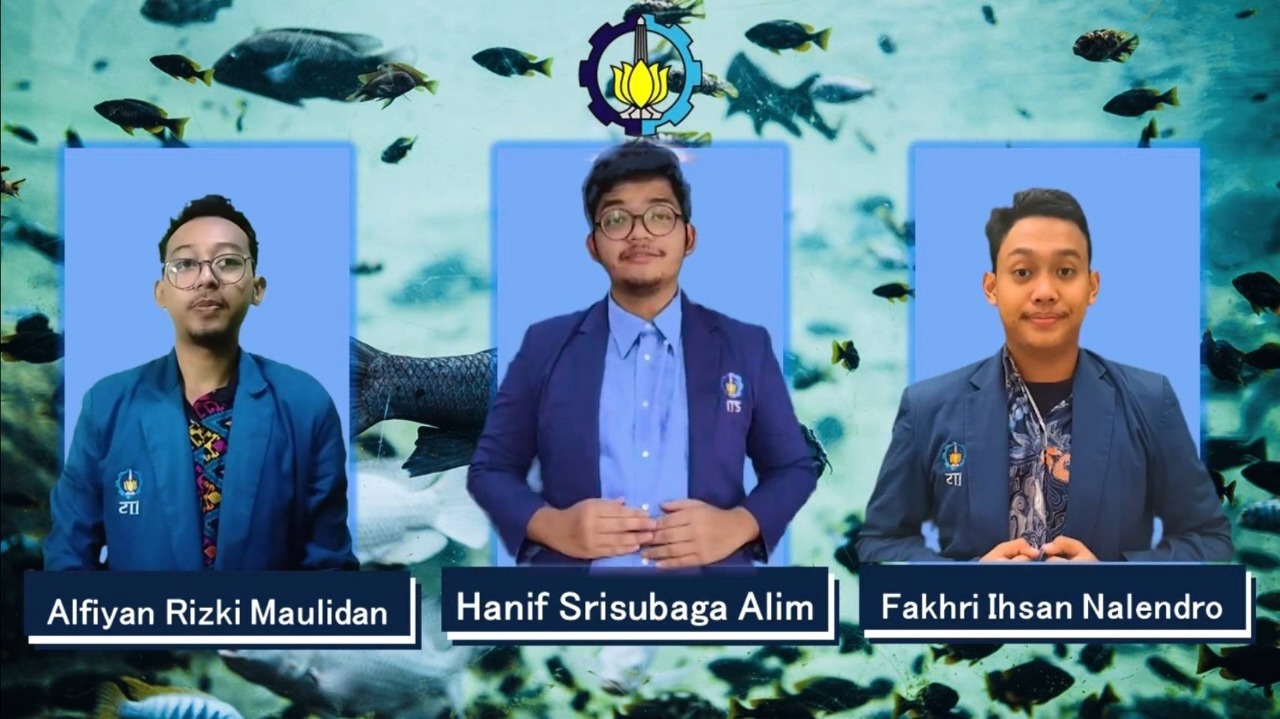 Anggota tim mahasiswa ITS yang menggagas inovasi penggunaan teknologi mutakhir pada keramba