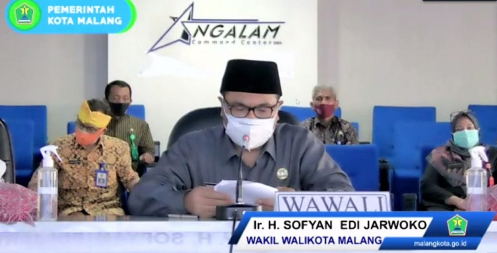 Wakil Wali Kota Malang Ir H Sofyan Edi Jarwoko memberikan sambutan sebelum penandatanganan MoU secara daring