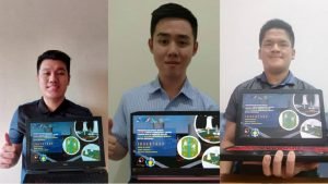Anggota Tim Inventhor ITS yang menggagas PLTN dengan bahan bakar Thorium terdiri atas (dari kiri) Kenny Santoso, Michael Adrian Subagio, dan Brian Setiawan