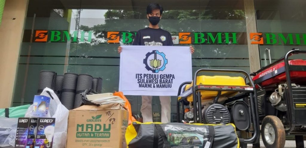 Sejumlah barang bantuan dari ITS Tanggap Bencana dan BMH untuk korban bencana gempa bumi di Majene dan Mamuju, Sulawesi Barat