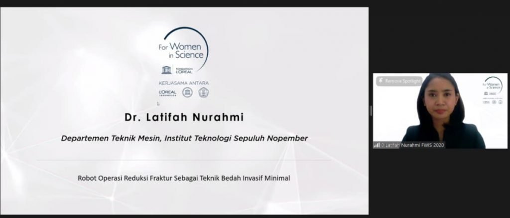 Dr Latifah Nurahmi saat mendapatkan penghargaan dari L'Oreal UNESCO for Women in Science 2020 pada akhir November lalu