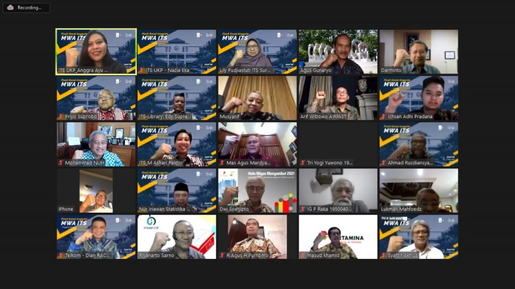 Hadirin yang berpartisipasi dalam agenda Pisah-Kenal MWA ITS