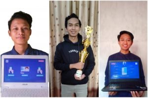 Nanak Cito Tetuko, Egik Ardiatmajaya, dan Mohammad Jailani saat menunjukkan piala dan prototype presensi pintar buatan timnya