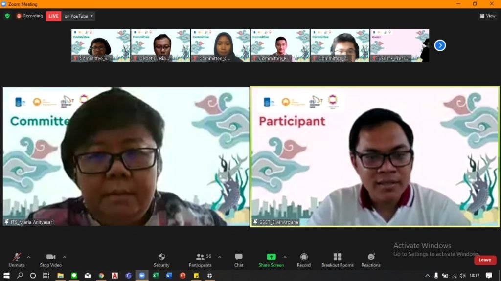Sesi diskusi dalam CommTECH Online Spring Edition bersama Direktur Kemitraan Global ITS Assoc Prof Maria Anityasari (kiri)