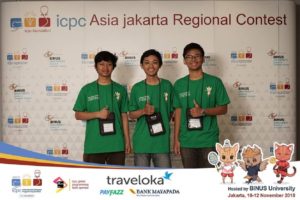 Komang Yogananda Mahaputra Wisna (kanan), saat menjadi finalis ACM ICPC Asia Regional Jakarta 2018