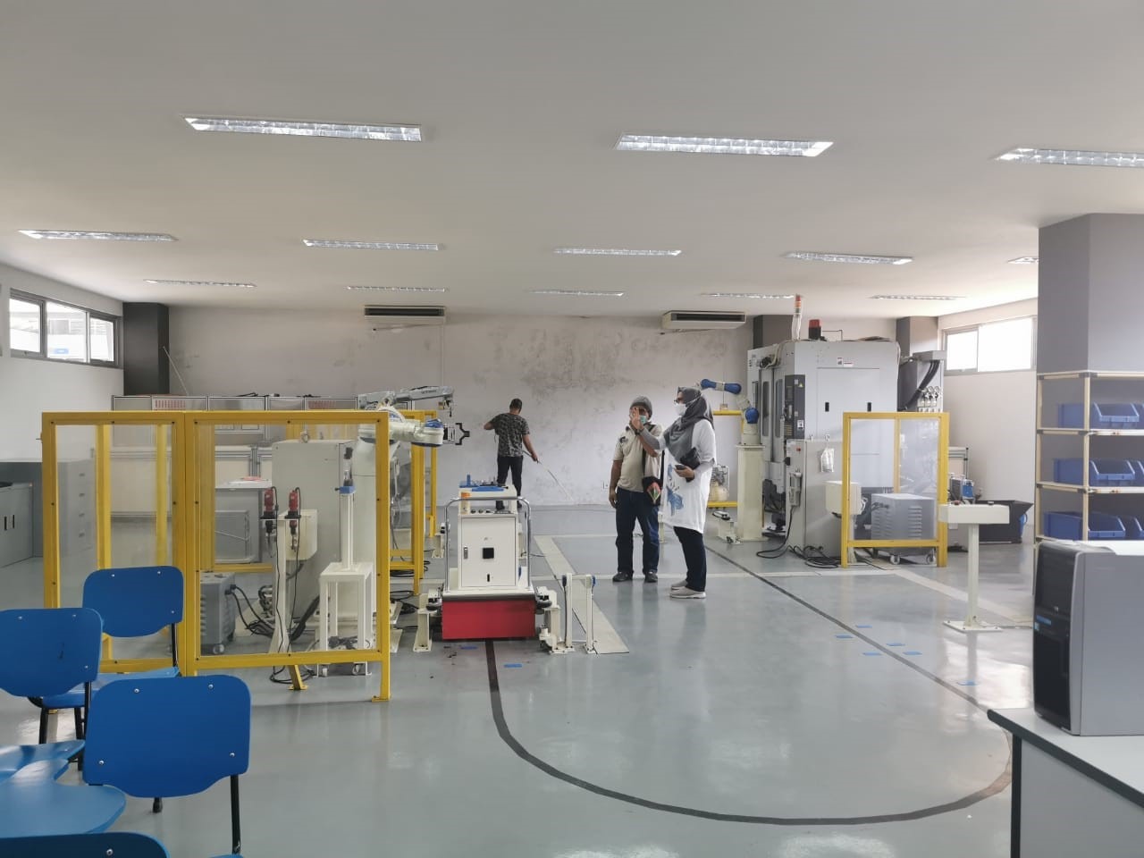Training room (Center of Excellence) which located at the same place as the Industrial Robot room at ITS