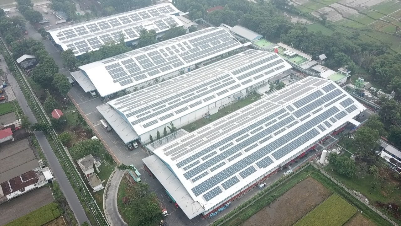 One of the largest PLTS Rooftop in Indonesia, located in Central Java (Source IESR)