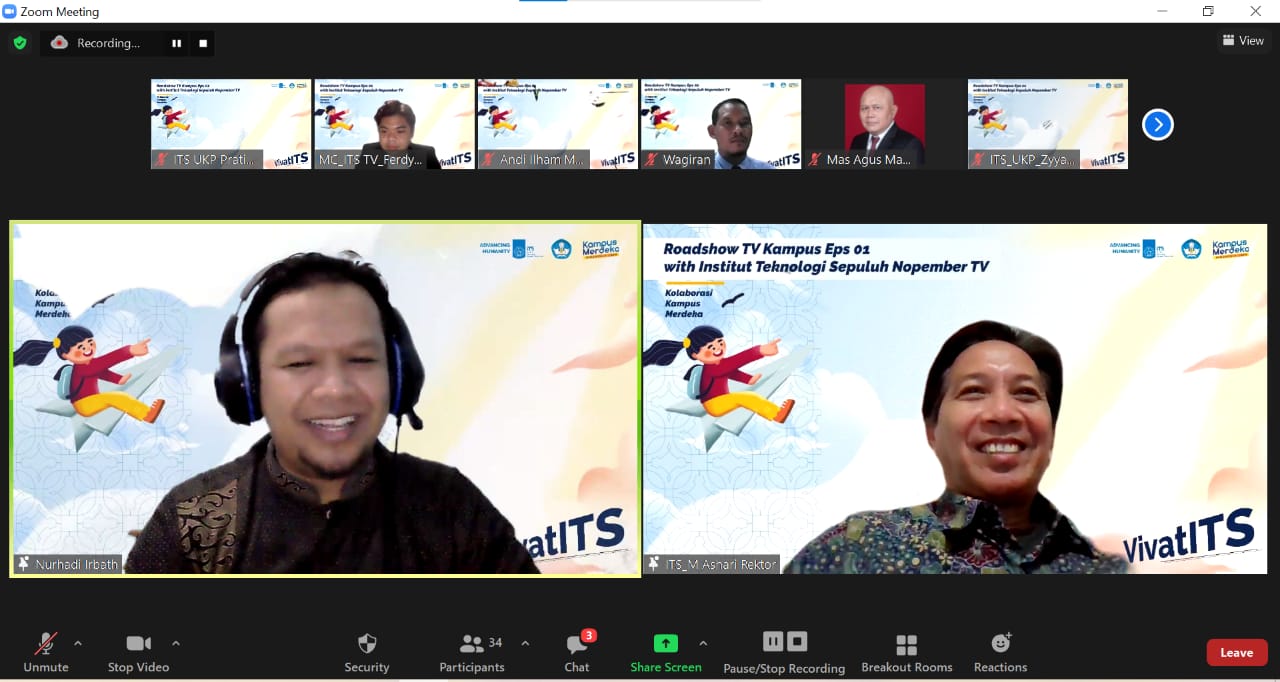 (from left) Nurhadi Irbath ST CEC LCC and Prof. Ir Mochamad Ashari MEng PhD in the discussion of the Internship and Independent study program