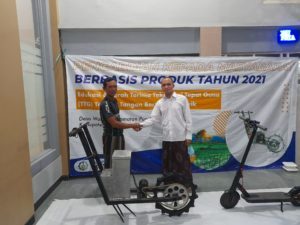 ITS Kembangkan Traktor Tangan Bertenaga Listrik
