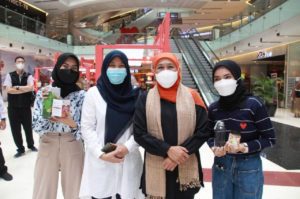 KKN Abmas ITS Bantu Gencarkan Sertifikasi Halal bagi UMKM