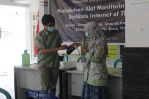 Lewat KKN, Mahasiswa ITS Ciptakan Alat Ukur Kualitas Air Berbasis IoT